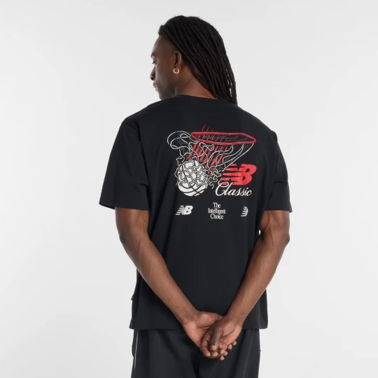 Foto van product Hoops Classic Graphic T-Shirt New Balance zwart