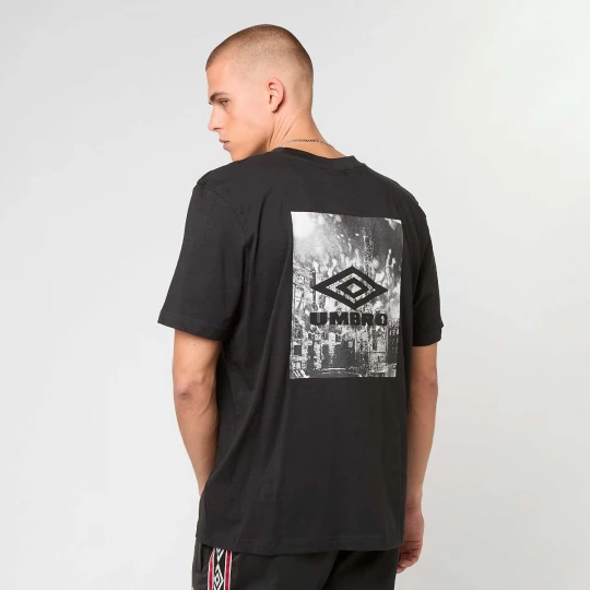 Foto van product Industry Graphic Tee Umbro zwart