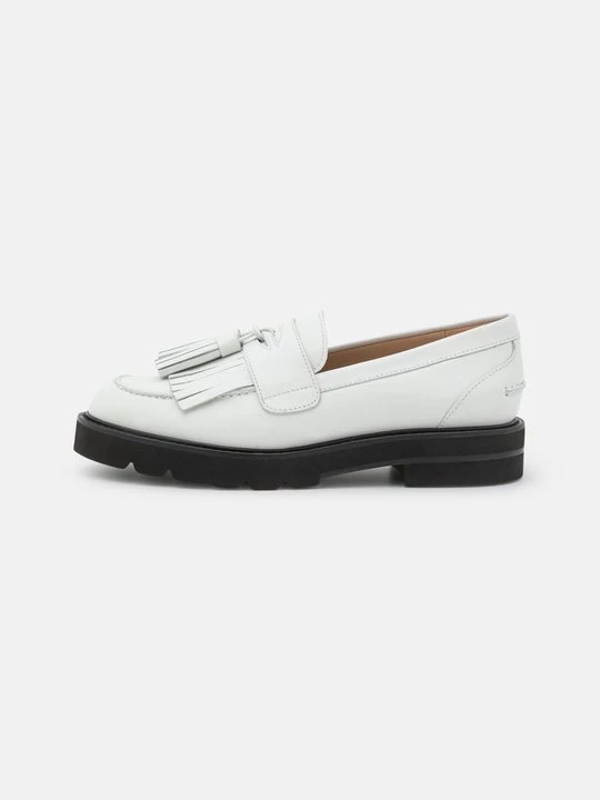 Foto van product Instappers Stuart Weitzman wit