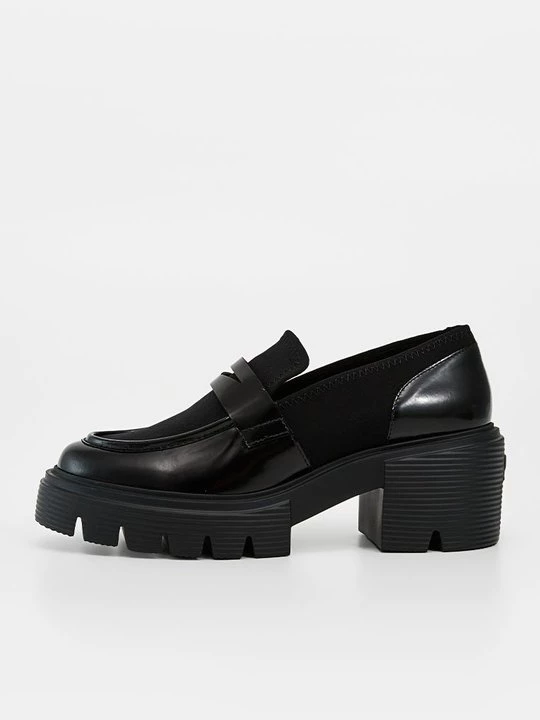 Foto van product Instappers Stuart Weitzman zwart