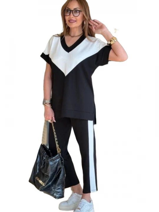 Foto van product JANE's Joggingpak zwart / wit