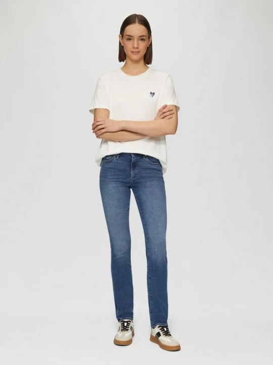 Foto van product Jeans Betsy / Regular Fit / Halfhoog / Slanke pijpen s.Oliver blauw