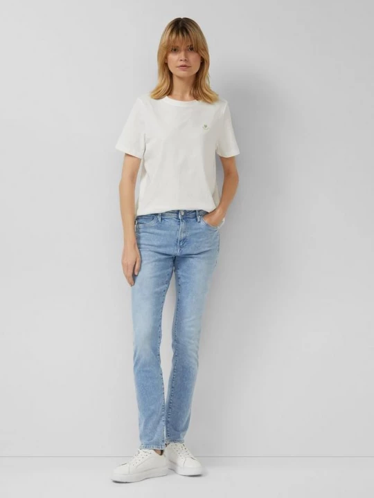Foto van product Jeans Betsy / Slim Fit / Halfhoog / Slanke pijpen s.Oliver blauw