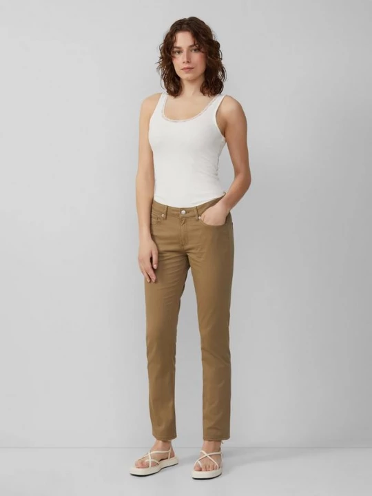 Foto van product Jeans Catie / slim fit / mid rise / slim leg QS olijfgroen