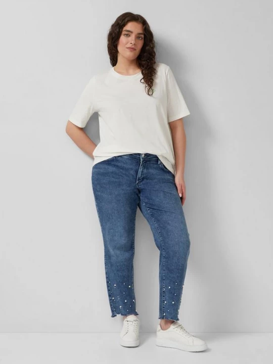 Foto van product Jeans / Curvy Fit / Mid Rise / Slim Tapered Leg / met parel details s.Oliver blauw