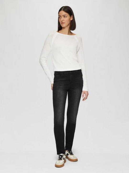 Foto van product Jeans Izabell / skinny fit / mid rise / skinny leg s.Oliver grijs