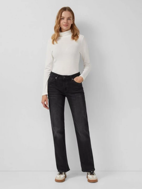 Foto van product Jeans Karolin / Regular Fit / Halfhoog / Rechte Pijp s.Oliver zwart