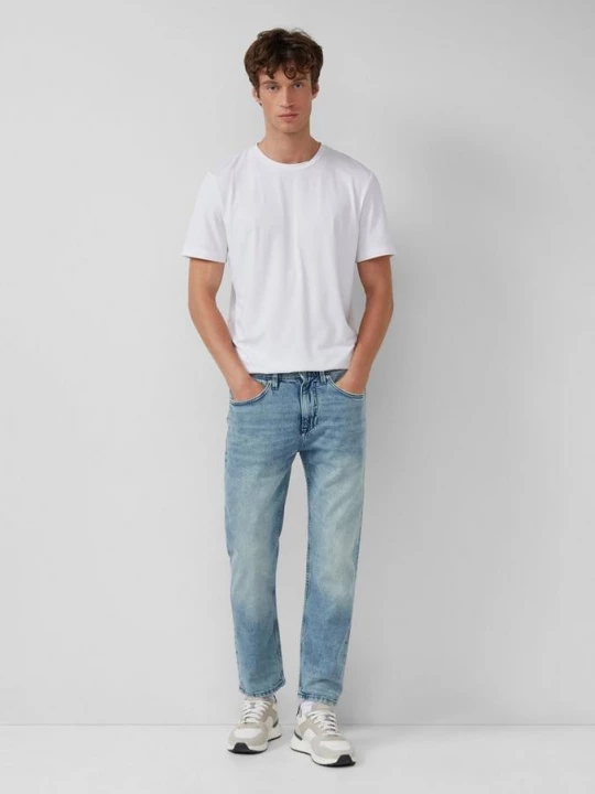 Foto van product Jeans Mauro / Regular Fit / Halfhoog / Taps toelopende pijpen s.Oliver blauw