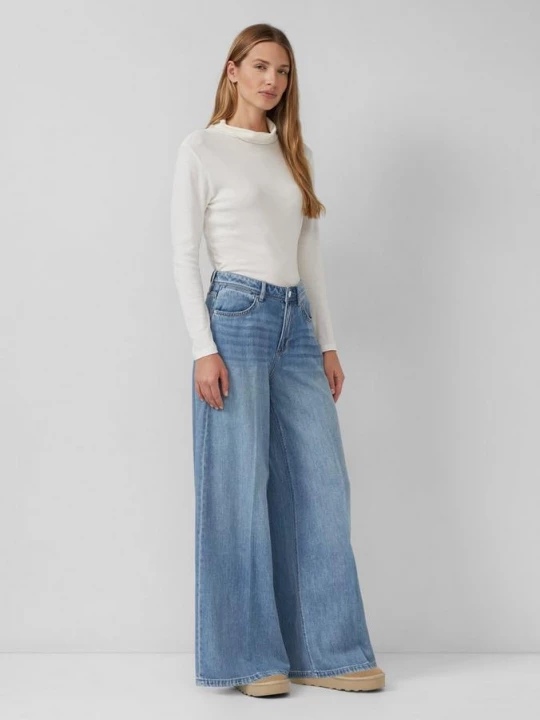 Foto van product Jeans / Regular Fit / Hoge Rise / Extra Wijde Pijp s.Oliver blauw