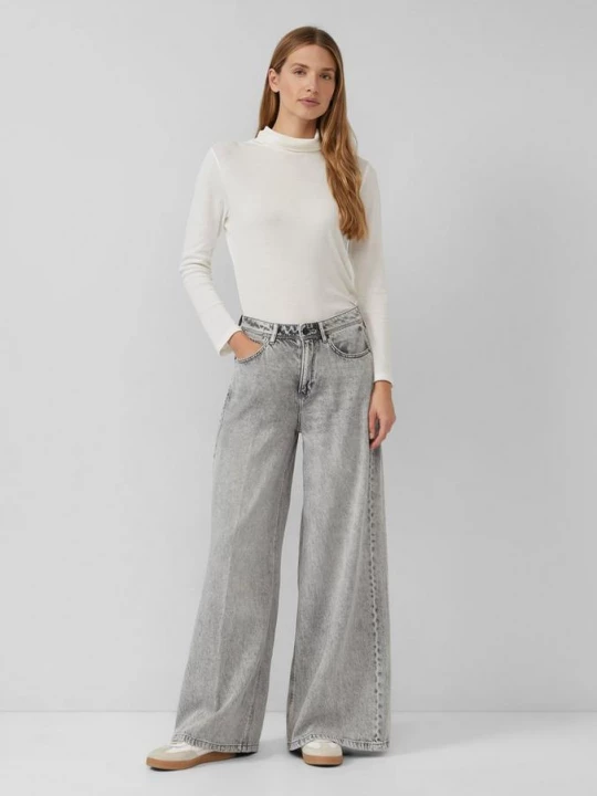 Foto van product Jeans / Regular Fit / Hoge Rise / Extra Wijde Pijp s.Oliver grijs