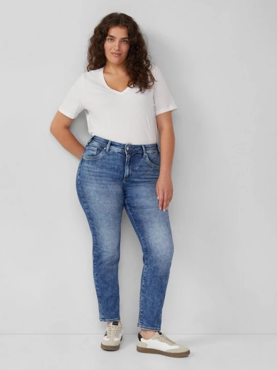 Foto van product Jeans / Slim Fit / Halfhoog / Slanke pijpen s.Oliver blauw