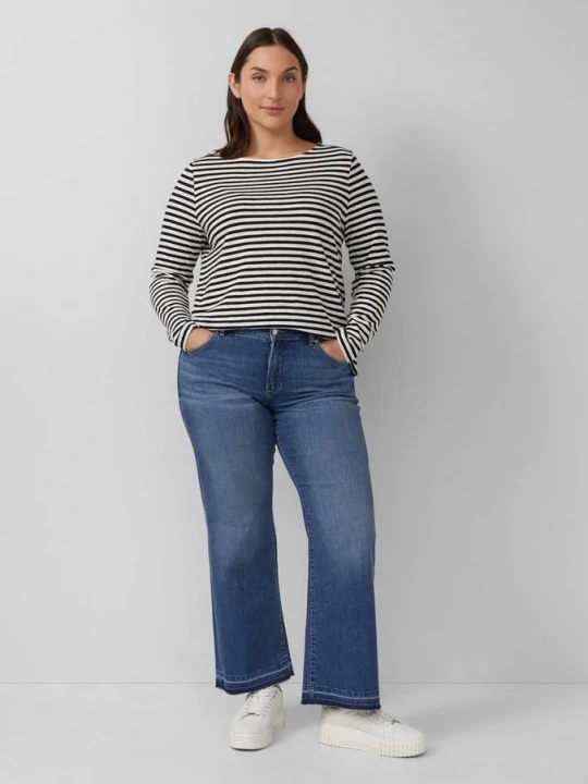 Foto van product Jeans / slim fit / halfhoog / wijduitlopende pijpen / open zoom s.Oliver blauw