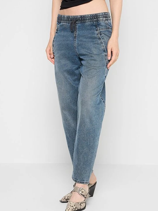 Foto van product Jeans Tapered Fit Diesel