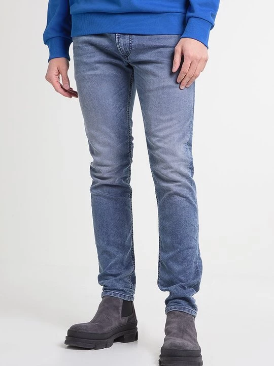 Foto van product Jeans Tapered Fit Diesel