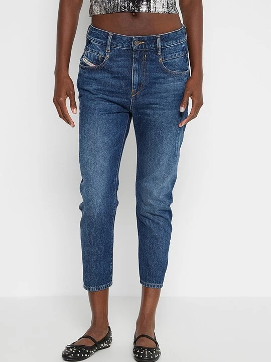 Foto van product Jeans Tapered Fit Diesel blauw