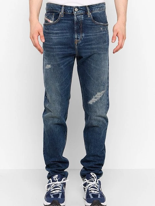 Foto van product Jeans Tapered Fit Diesel blauw