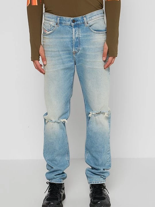Foto van product Jeans Tapered Fit Diesel blauw