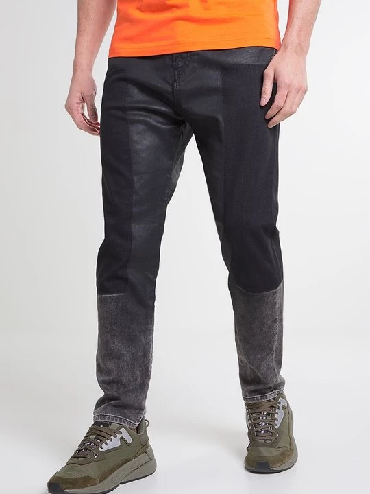 Foto van product Jeans Tapered Fit Diesel zwart