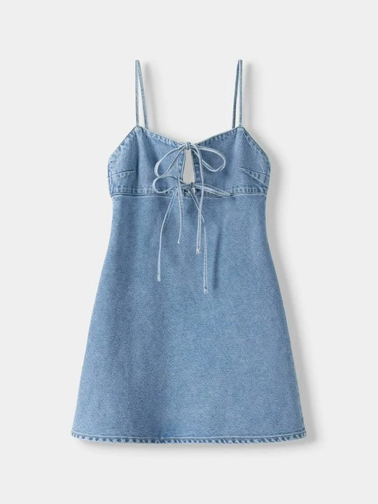 Foto van product Jeansjurken Bershka lichtblauw denim