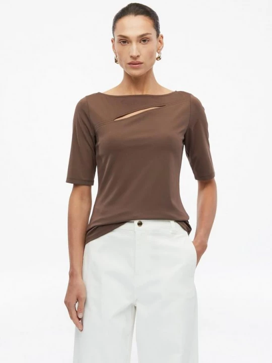 Foto van product Jersey T-shirt met slanke pasvorm en uitsnijding s.Oliver bruin