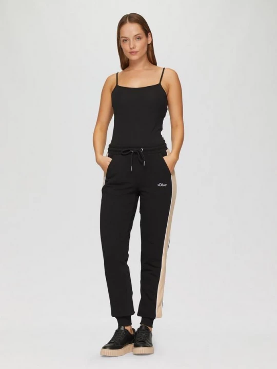 Foto van product Joggingbroek met gestreept detail s.Oliver zwart