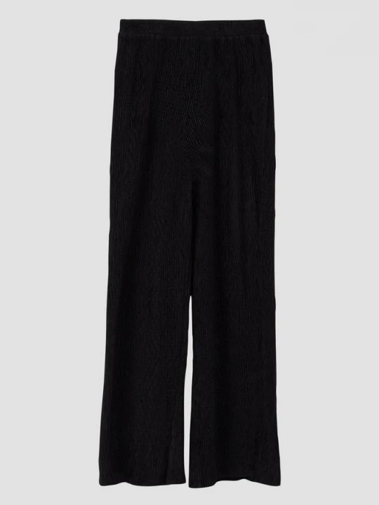 Foto van product Joggingbroek met wijde pijpen en fluweelachtige textuur s.Oliver zwart
