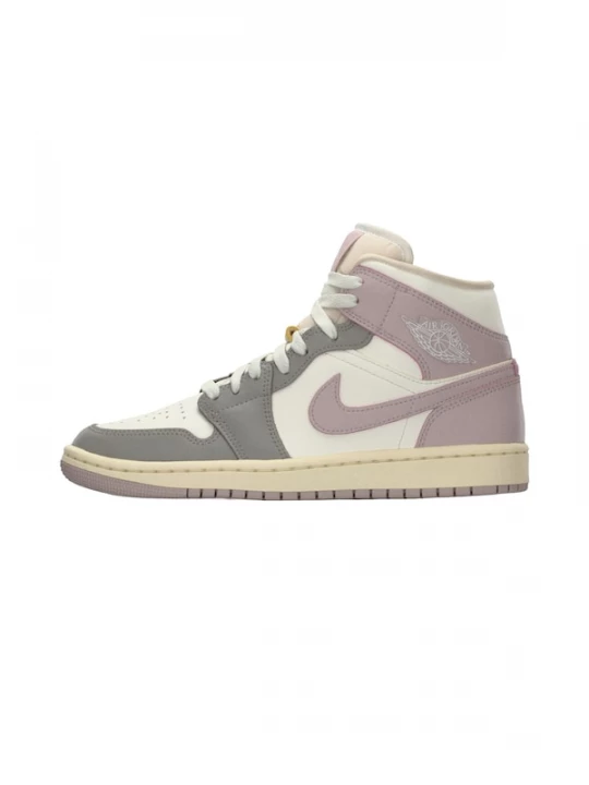 Foto van product Jordan Sneakers hoog 'Air Jordan 1' chamois / lichtbeige / donkergrijs / sering