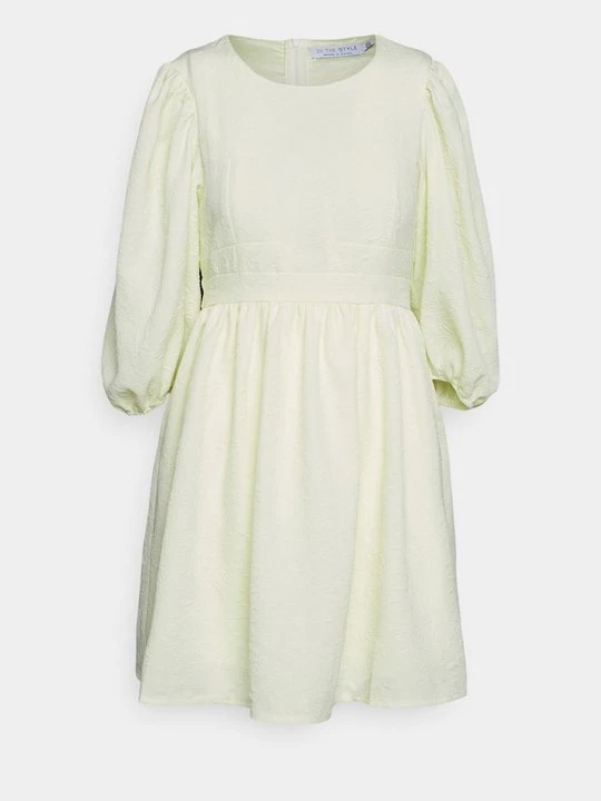 Foto van product Jurk In The Style geel