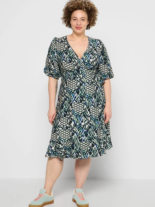 Foto van product Jurk ONLY Carmakoma groen
