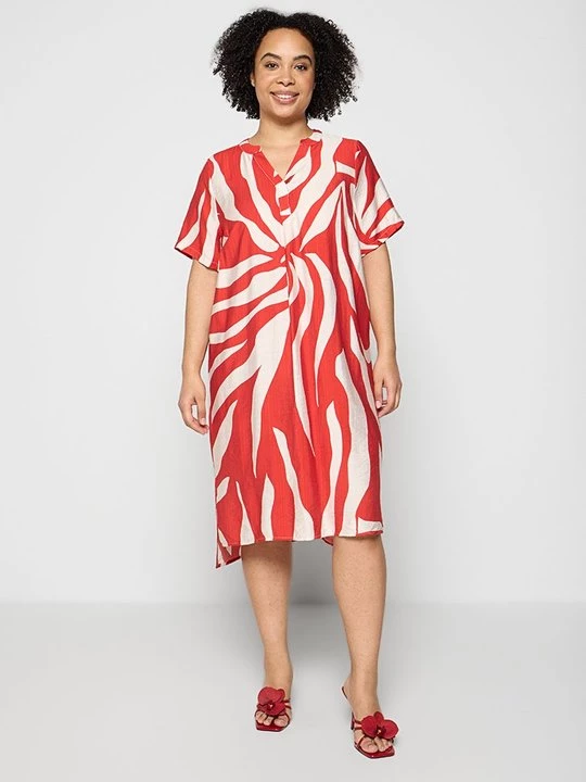 Foto van product Jurk ONLY Carmakoma rood