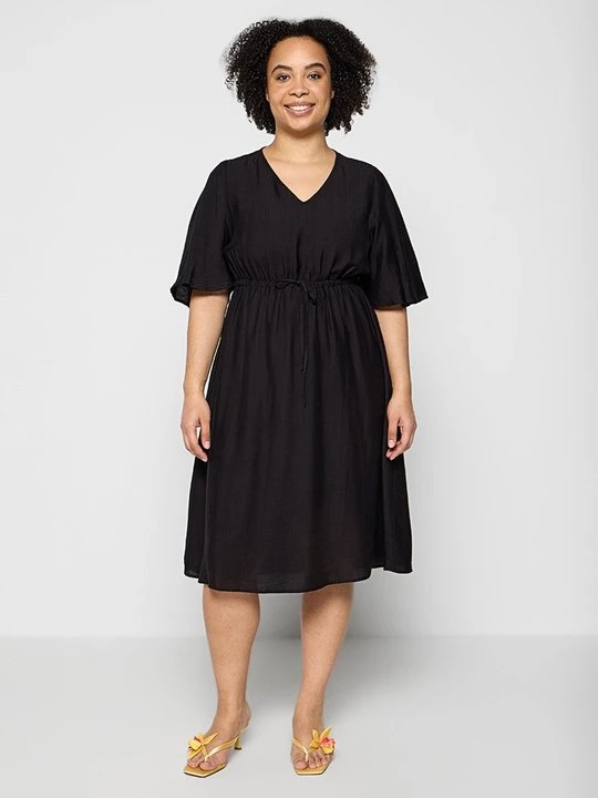 Foto van product Jurk ONLY Carmakoma zwart