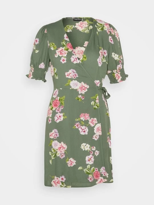 Foto van product Jurk Pieces groen