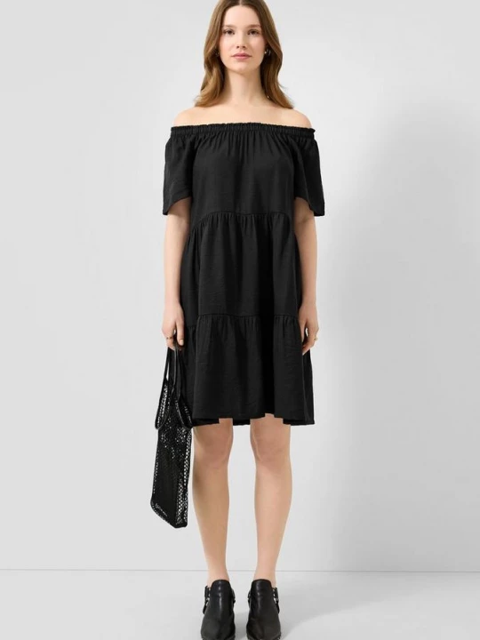 Foto van product Jurk van viscose-mix met carmenhalslijn QS zwart