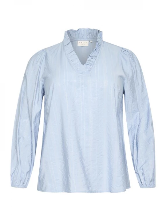 Foto van product KAFFE CURVE Blouse 'Anni' hemelsblauw / pastelblauw / zilver