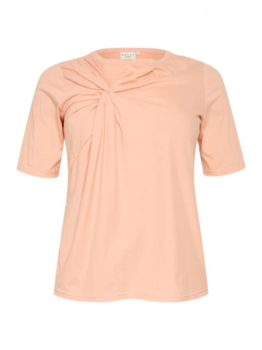 Foto van product KAFFE CURVE Shirt 'Eloisa' abrikoos