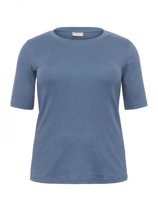 Foto van product KAFFE CURVE Shirt 'KCCarina' opaal