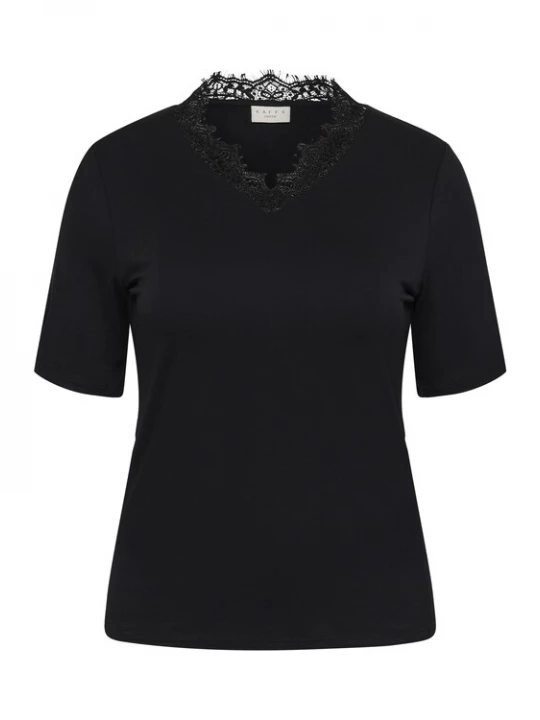 Foto van product KAFFE CURVE Shirt 'KCCarli' zwart