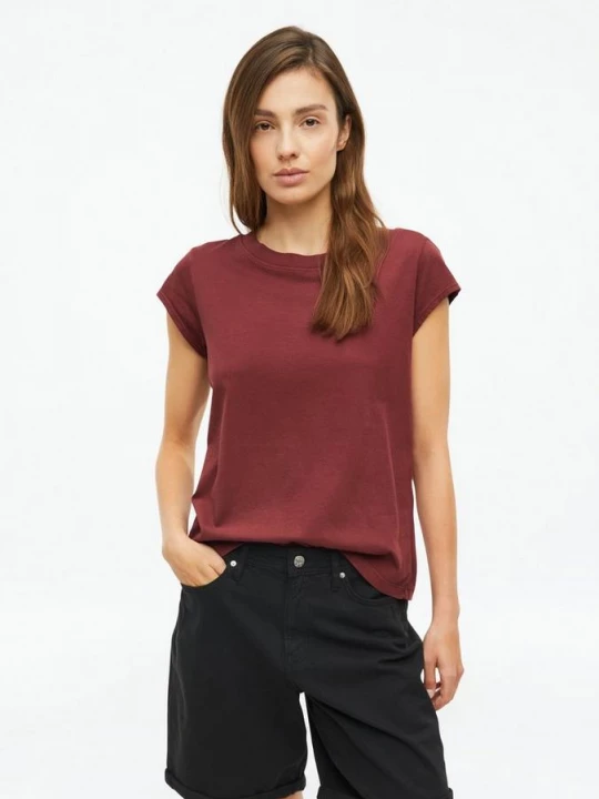 Foto van product Katoenen shirt met ronde hals en kledingstukverf s.Oliver rood