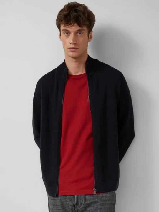 Foto van product Katoenen vest met opstaande kraag en logopatch s.Oliver zwart
