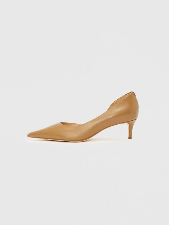 Foto van product Klassieke pumps Michael Kors camel