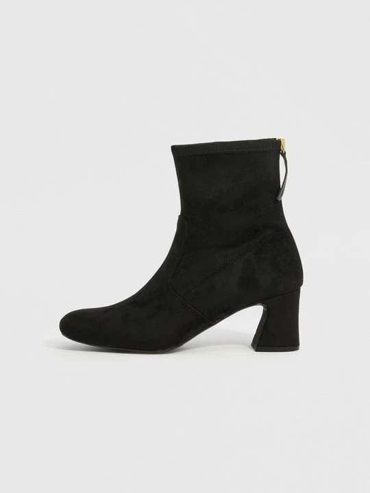 Foto van product Klassieke pumps Unisa zwart