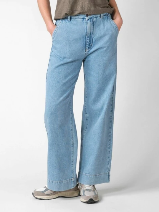 Foto van product Klitmøller Collective Jeans ' Lydia ' lichtblauw