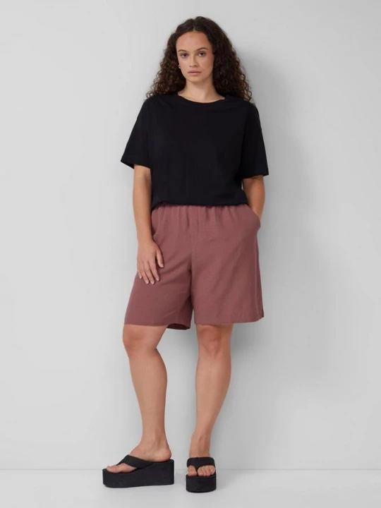 Foto van product Korte broek van linnen en viscosemix QS rood