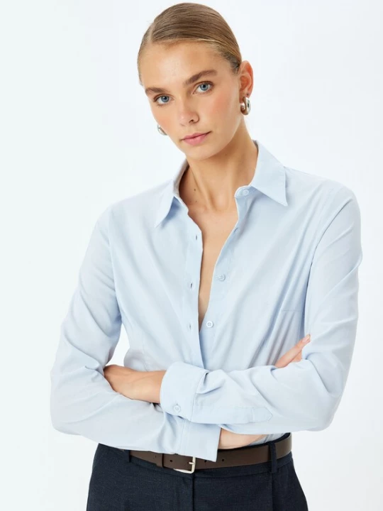 Foto van product Koton Blouse lichtblauw