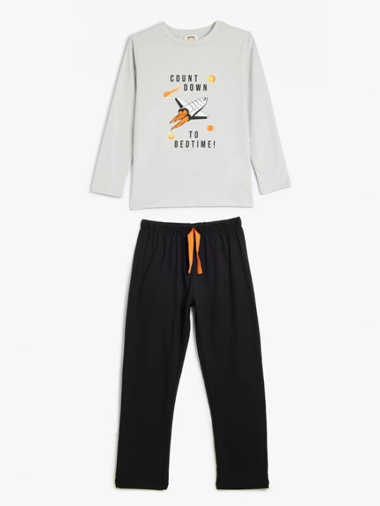 Foto van product Koton Nachtkledij grijs / oranje / zwart / wit