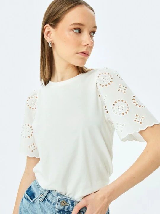 Foto van product Koton Shirt ecru