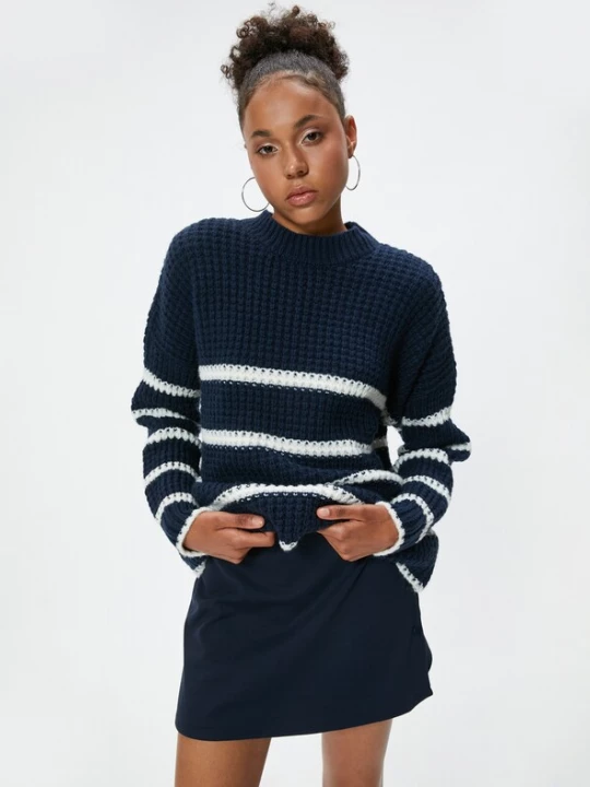 Foto van product Koton Trui navy / wit