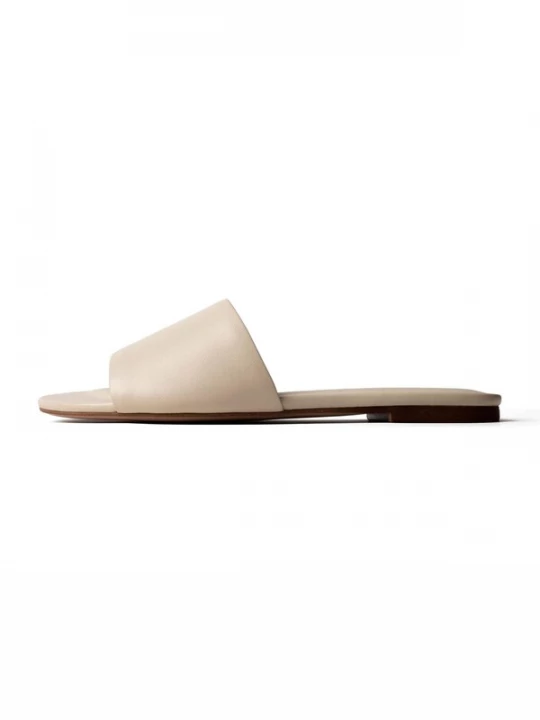 Foto van product L37 HANDMADE SHOES Huisschoenen 'ALL THE COLORS FADE' beige