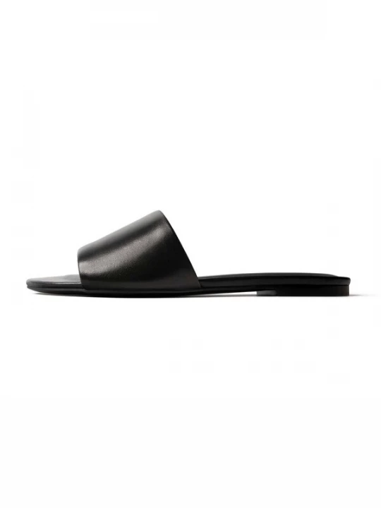 Foto van product L37 HANDMADE SHOES Huisschoenen 'ALL THE COLORS FADE' zwart