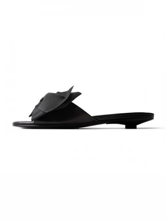 Foto van product L37 HANDMADE SHOES Huisschoenen 'THE WAY SUMMER FEELS' zwart